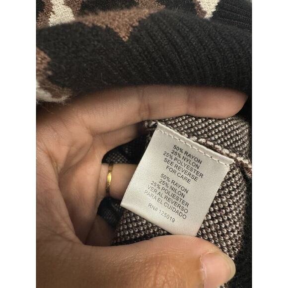 Women’s Animal Print Sweater Size 3X. Joseph A. Leopard print . ModWife - Picture 7 of 8